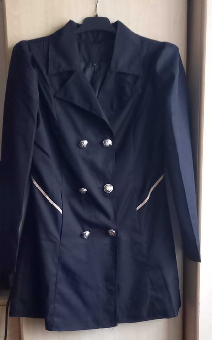czarny płaszczyk płaszcz elegancki L