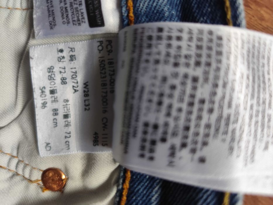 spodnie jeansowe levis 501 jeansy 28 32  S