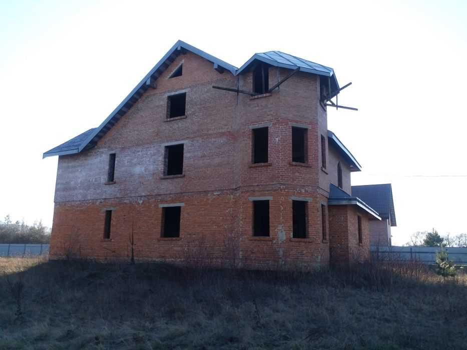 Будинок біля Львова | 5 км | 15 соток | Газ, світло