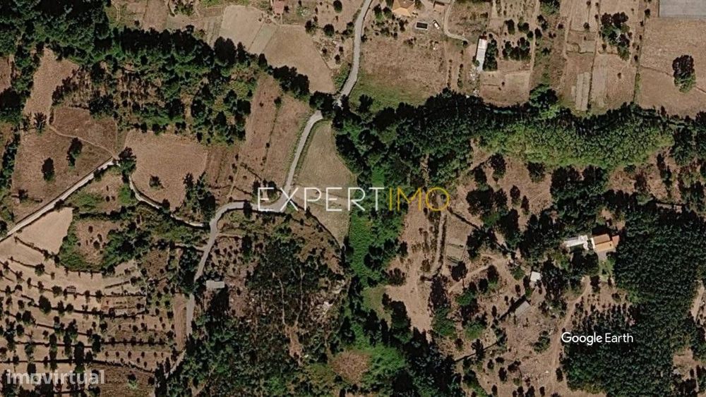 Rustic Plot of Land Measuring 7,211 m² Adjacent to a Stream – Conchadas,...