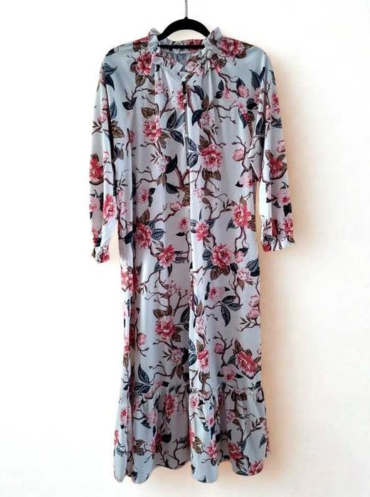 Biała Sukienka Maxi w Kwiaty Falbanki Oversize Długi Rękaw