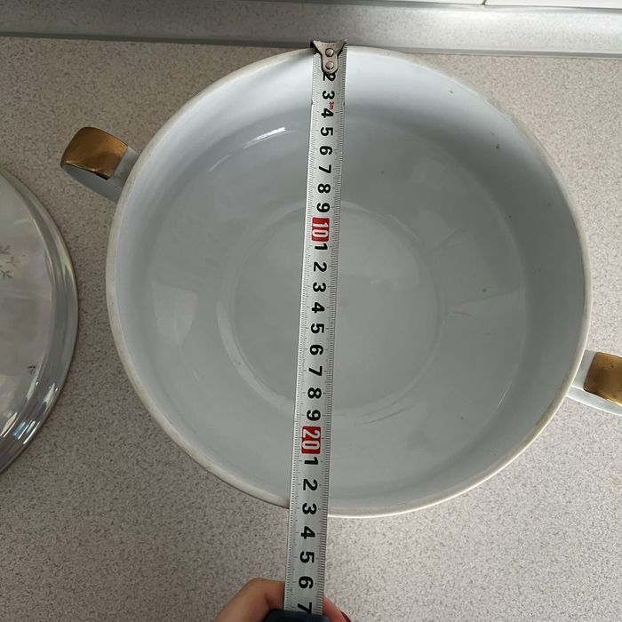 Немецкий фарфор Henneberg (GDR) 1777 — супница с тарелкой, винтаж