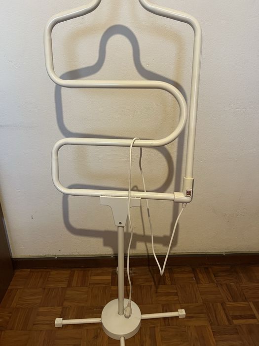 Seca toalhas eletrico casa de banho
