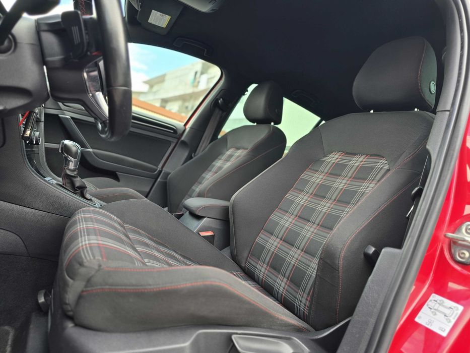 VOLKSWAGEN GOLF 7 GTI 2.0TSI 220CV DSG "FULL EXTRAS"