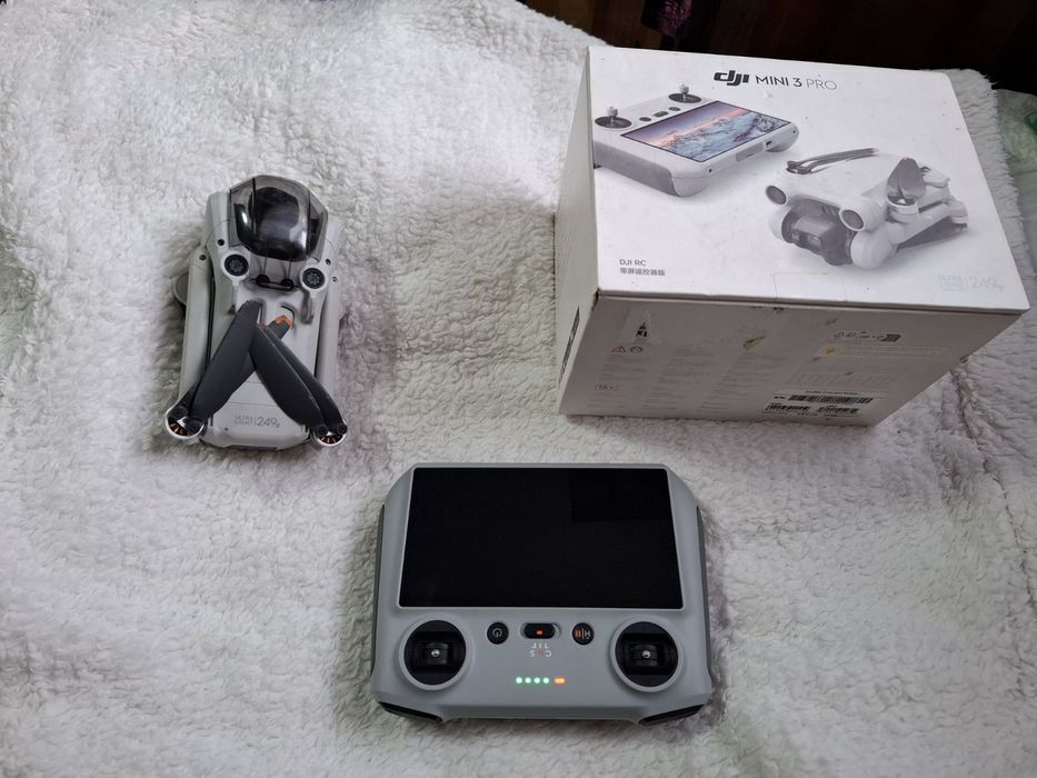 Квадрокоптер DJI Mini 3 Pro