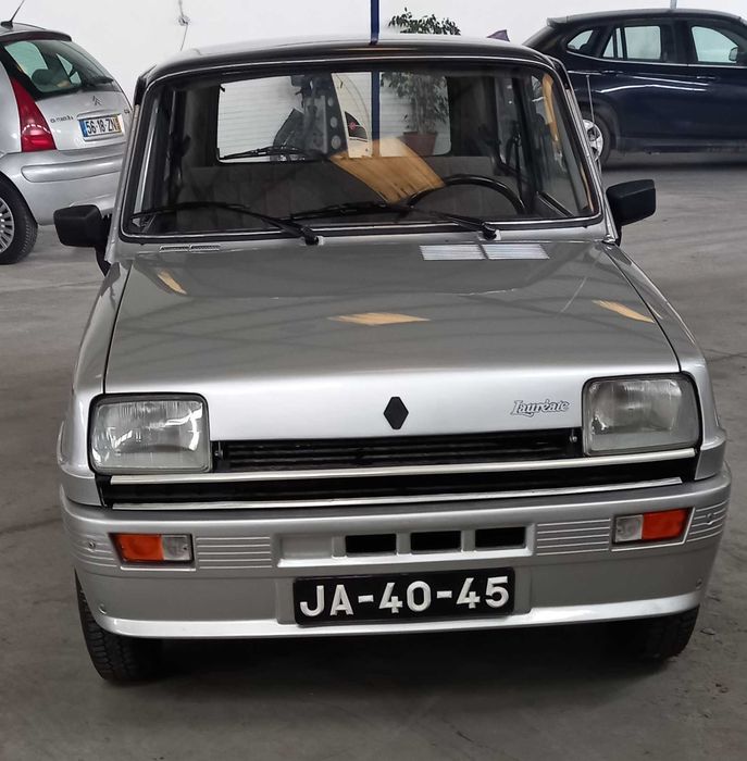 Carro clássico - Renault 5 TL