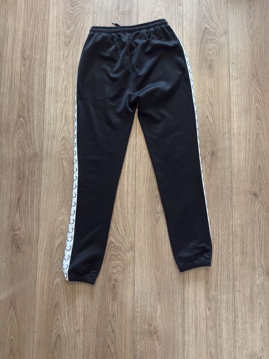 Штани Fred Perry