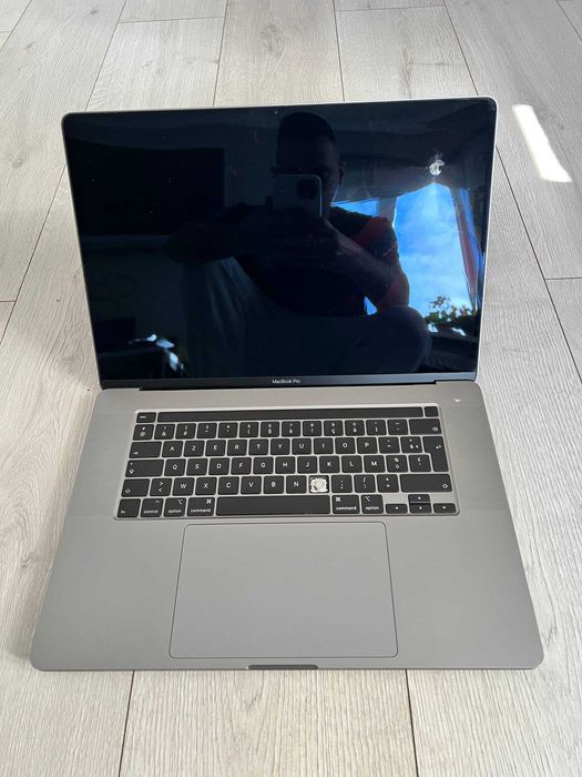 MacBook Pro 16" 2019 A2141 i7-9750H 2.60GHz - 16Gb DDR - 512Gb SSD
