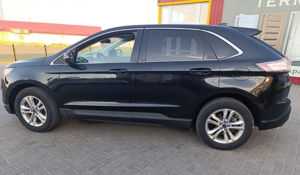 Ford Edge 2015 рік