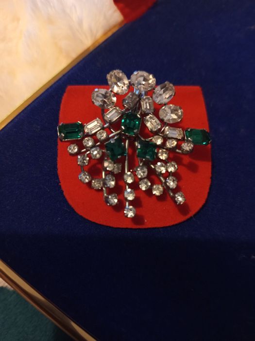 Broszka, stara biżuteria