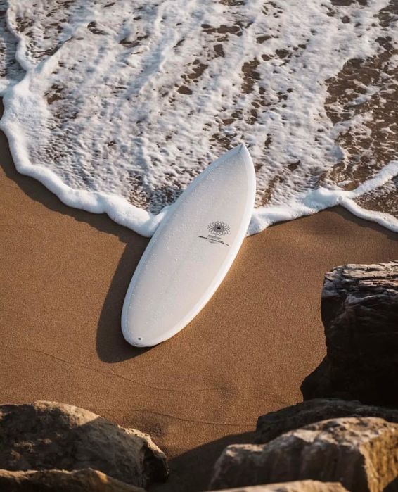 Prancha Twin Fin 5’11