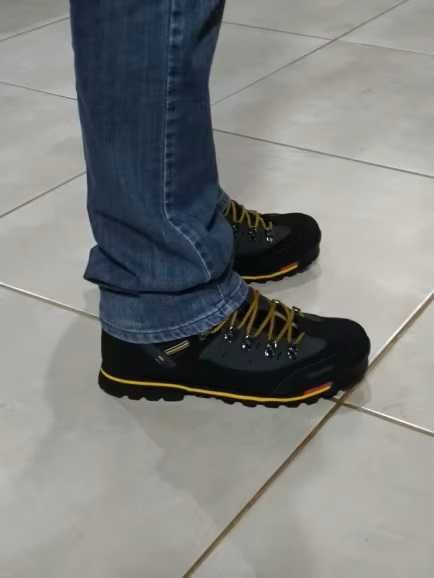 Buty trekkingowe wysokie
