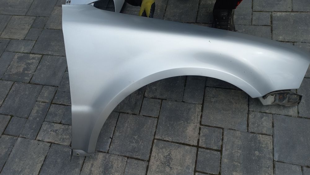 Vw passat b5 fl lift blotnik przedni prawy srebrny ly7w