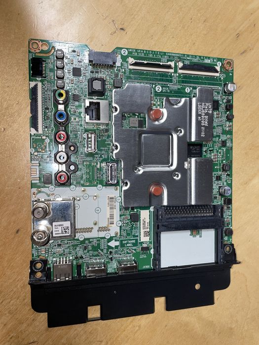 Main TV LG 55UN71006