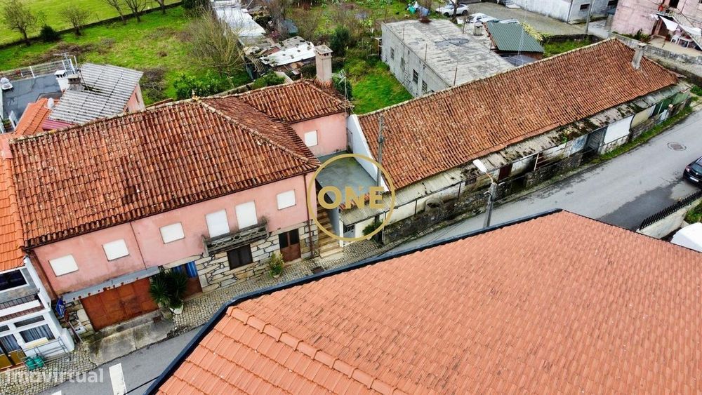 Moradia para Restauro | Frazão | 208.000,00€ — Meixomil, Porto