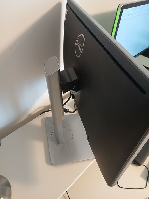 Zestaw dwóch monitorów Dell 22" + stacja dokująca i kable