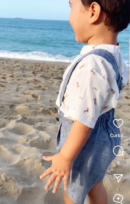 conjunto jardineira kafka