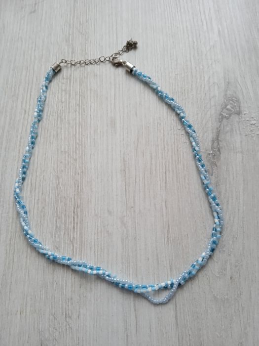 Wisiorek koraliki szklane