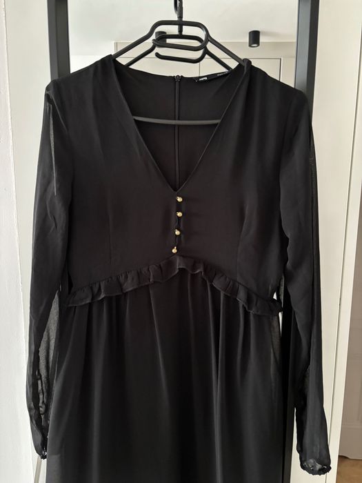 Elegancka czarna sukienka