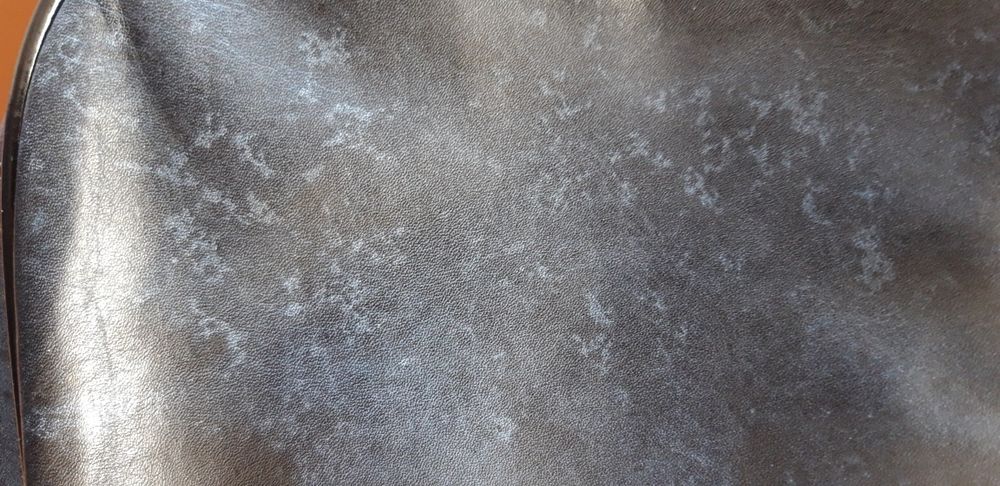 Mala czarna torebka ze skóry