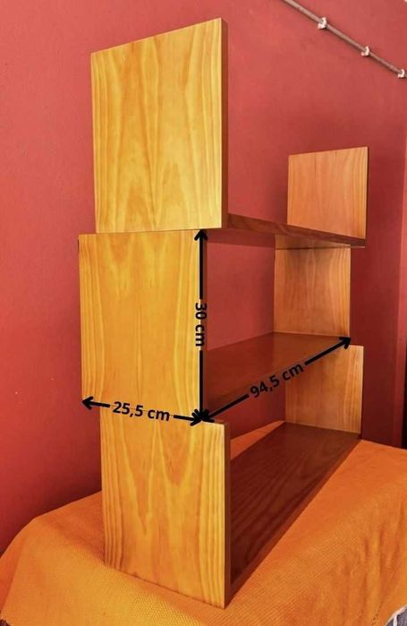 Secretária + Estante + 3 Prateleiras - M. Maciça - Negociável