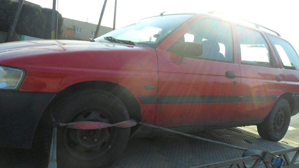 Ford Escort,16V,benzyna,kombi,czerwony,przeznaczony na części