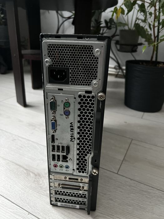 Продаю компʼютер