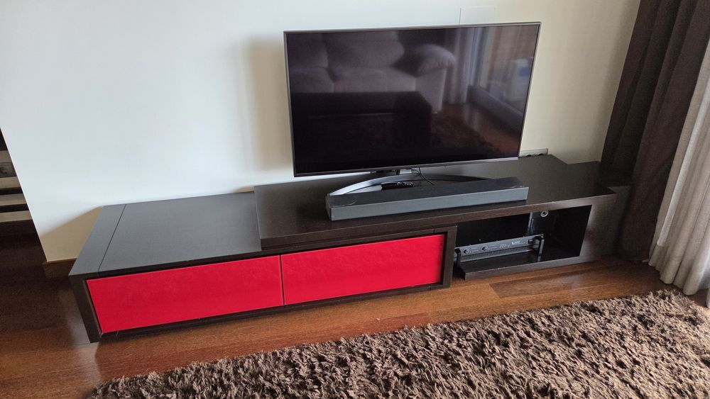 Mobilia de Sala   madeira Wengue castanha