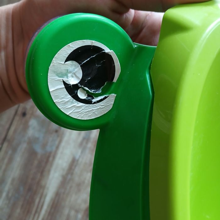 Пісюар  жабка  .