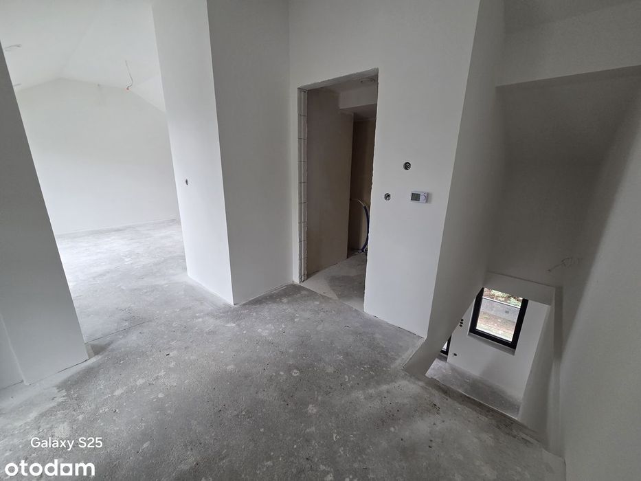Segment Premium  282 m  z  tarasem  i ogrodem
