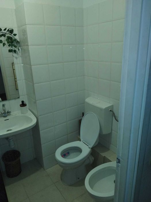 Quarto para arrendar-  solteiro /casal  rinchoa ,rio de mouro