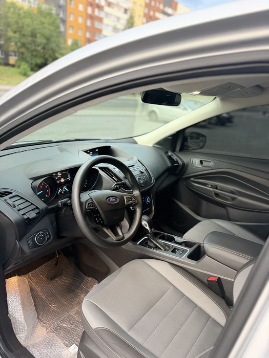 Ford Escape 2.5 2018 г. Форд Ескейп