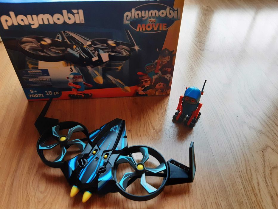 PLAYMOBIL The Movie Robotitron with Drone