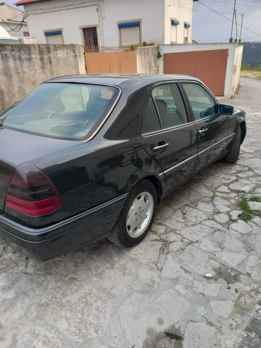 Mercedes-benz C220