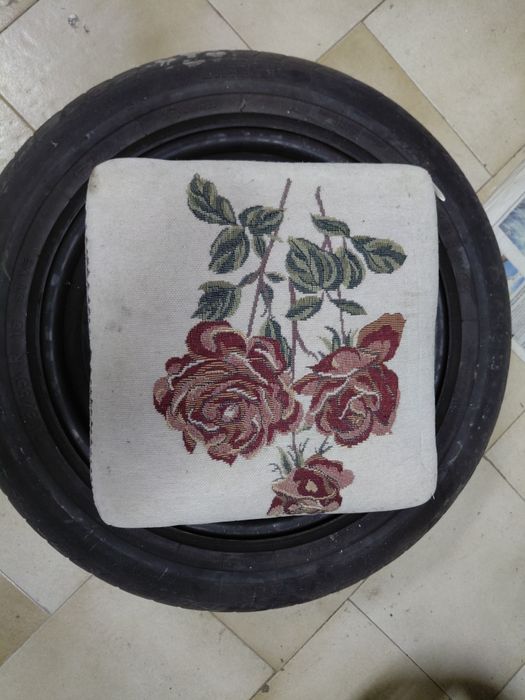 Acento antigo no estado real que se encontra nas fotos