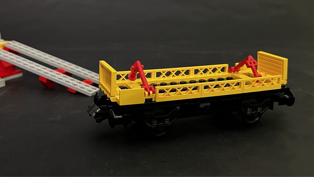 4544 LEGO Wagon do transportu samochodów