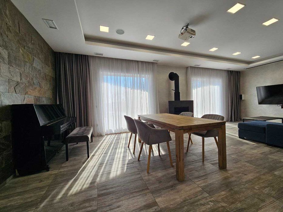 Продам современный дом в коттеджном поселке Любимовка!