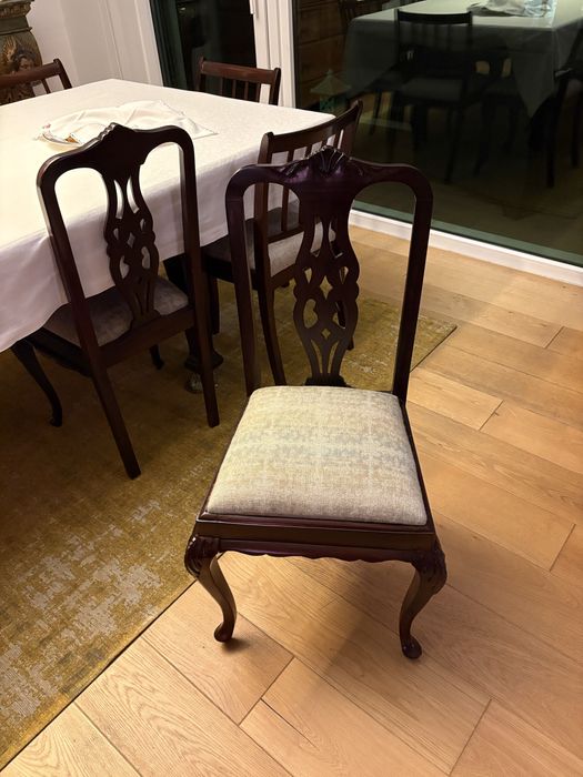 4 Cadeiras seculo XX EM  optimo estado