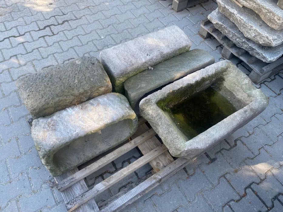 Zabytkowe Koryta Kamienne Z Piaskowca i Granitu