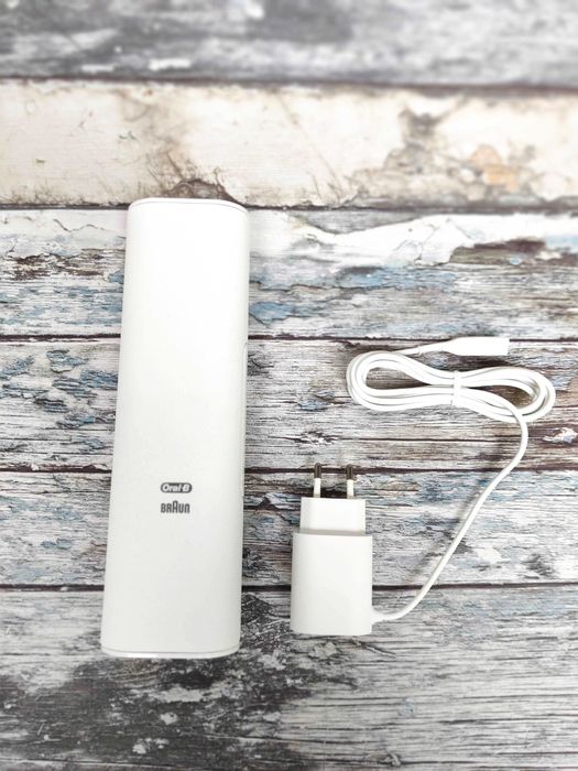 Etui podróżne ładujące do szczoteczki elektrycznej Braun OralB