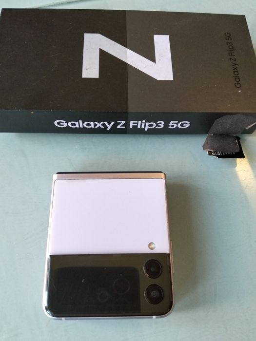 Samsung Galaxy Flip 3 5G lavender purple