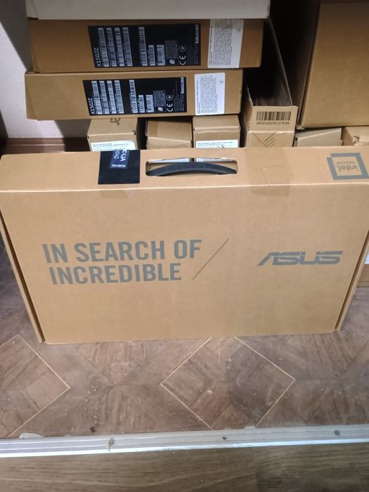 Коробки до ноутбука