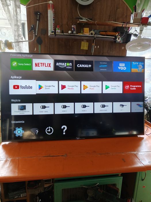 Smart TV Sony 65 cali Android