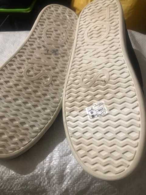 Продам мокасины черного цвета