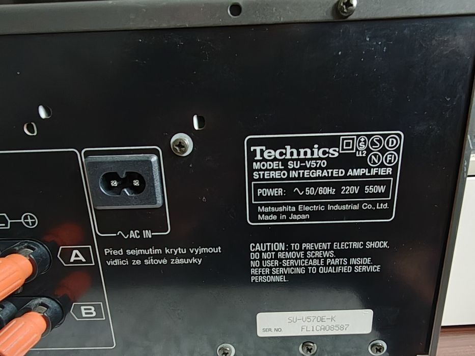 Wzmacniacz Technics SU V570