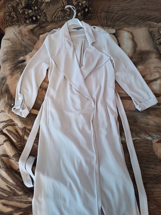 Шикарне плаття плащ