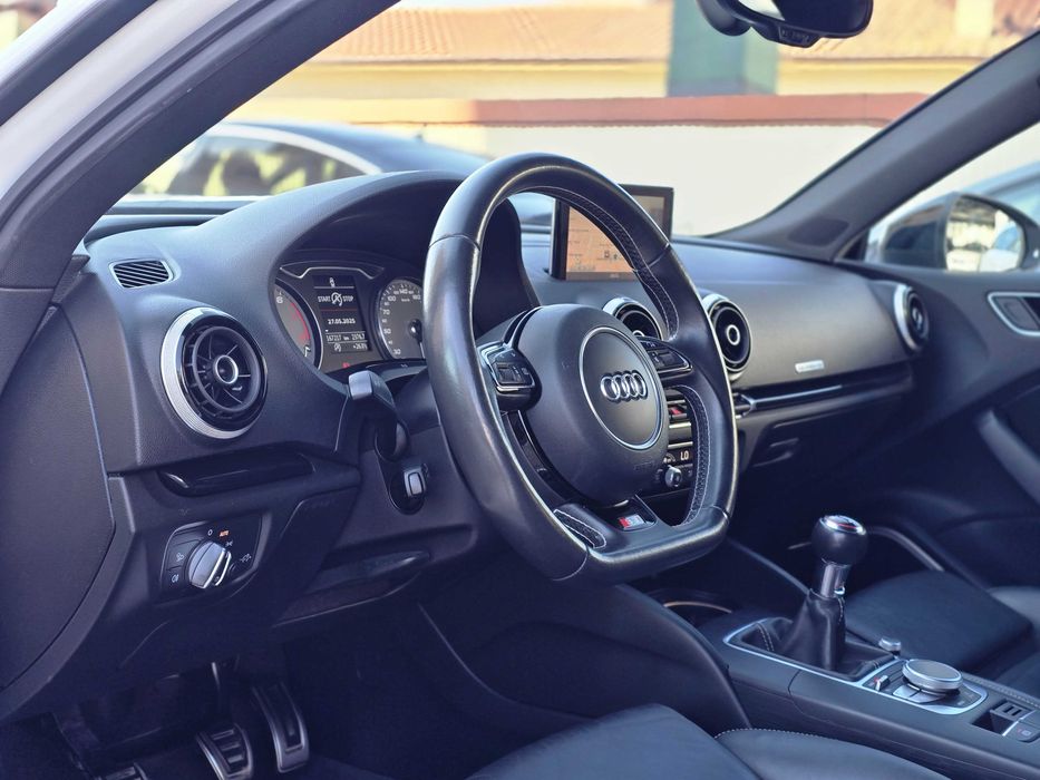 AUDI S3 SPORTBACK 8V S LINE PLUS 2.0TFSI 300CV "FULL EXTRAS"