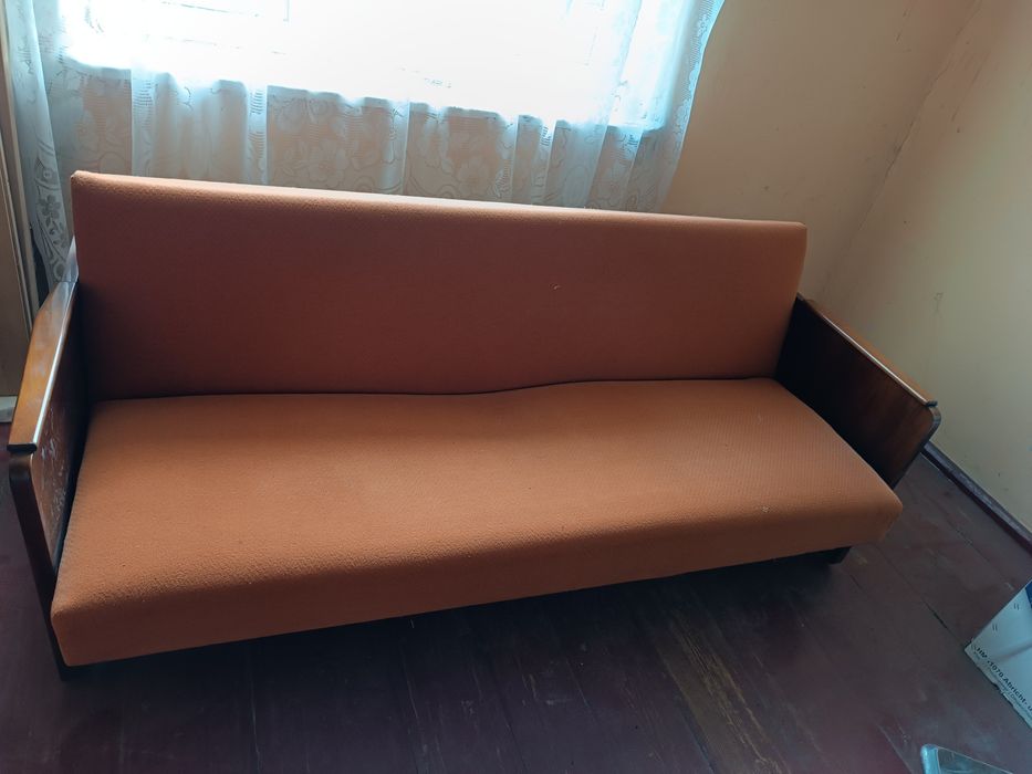 Oddam wersalkę w dobrym stanie