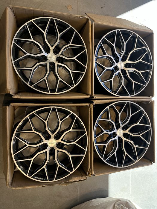 Продам диски Vossen 21r