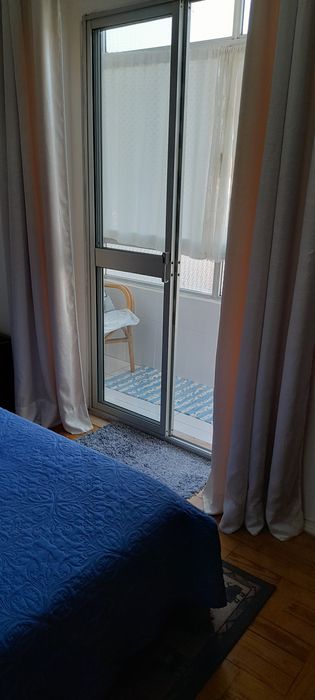 Quarto para alugar no centro de Almada